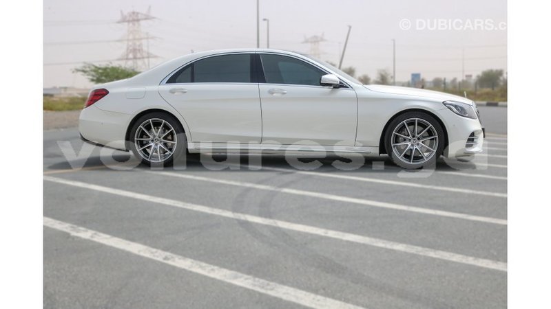 Big with watermark mercedes benz 190 estuary import dubai 6431