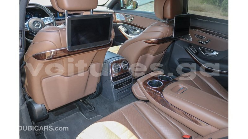 Big with watermark mercedes benz 190 estuary import dubai 6431