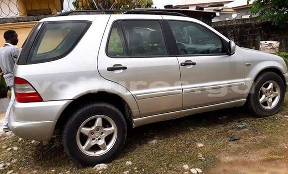 Acheter Occasion Voiture Mercedes-Benz ML–Class Gris à Port–Gentil, Ogooué-Maritime