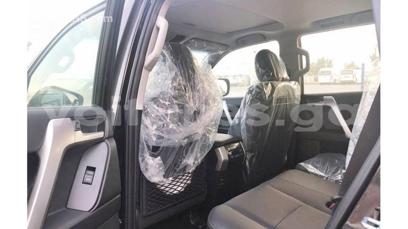 Big with watermark toyota prado estuary import dubai 6436