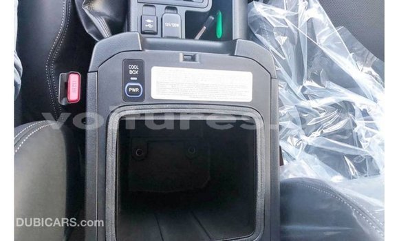 Acheter Import Voiture Toyota Prado Noir à Import - Dubai, Estuaire Acheter Import Voiture Toyota Prado Noir à Import - Dubai, Estuaire
