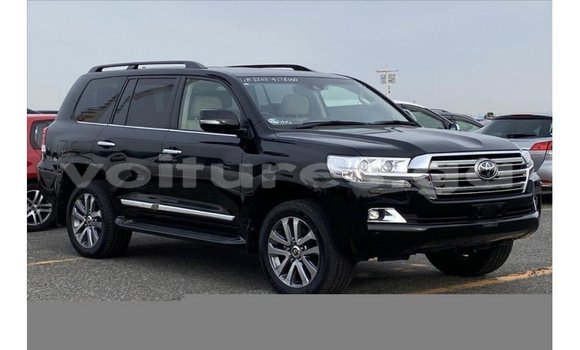 Acheter Import Voiture Toyota Land Cruiser Noir à Import - Dubai, Estuaire Acheter Import Voiture Toyota Land Cruiser Noir à Import - Dubai, Estuaire