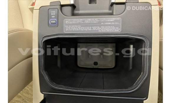 Acheter Import Voiture Toyota Land Cruiser Noir à Import - Dubai, Estuaire Acheter Import Voiture Toyota Land Cruiser Noir à Import - Dubai, Estuaire