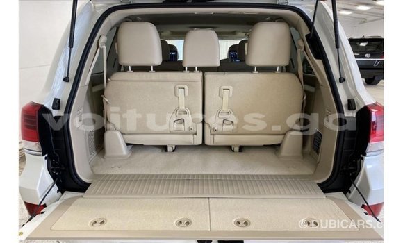 Buy Import Toyota Land Cruiser White Car in Import - Dubai in Estuary Buy Import Toyota Land Cruiser White Car in Import - Dubai in Estuary