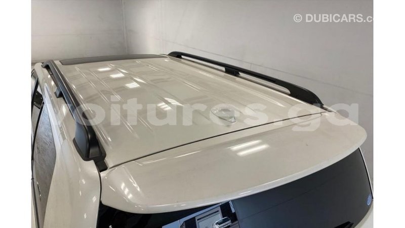 Big with watermark toyota land cruiser estuary import dubai 6440