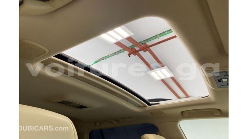 Big with watermark toyota land cruiser estuary import dubai 6440