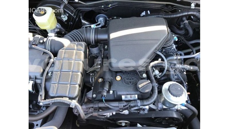 Big with watermark toyota prado estuary import dubai 6449