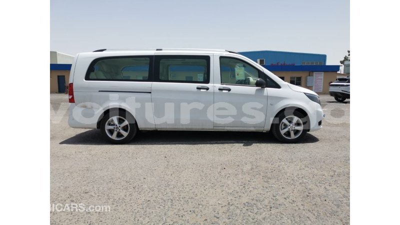 Big with watermark mercedes benz vito estuary import dubai 6453