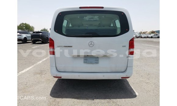 Acheter Import Voiture Mercedes-Benz Vito Blanc à Import - Dubai, Estuaire Acheter Import Voiture Mercedes-Benz Vito Blanc à Import - Dubai, Estuaire