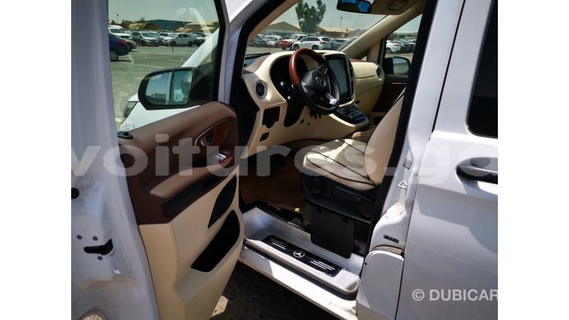 Big with watermark mercedes benz vito estuary import dubai 6453