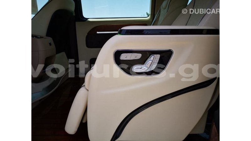 Big with watermark mercedes benz vito estuary import dubai 6453