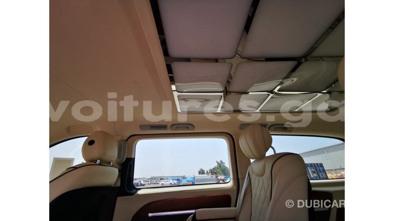 Big with watermark mercedes benz vito estuary import dubai 6453