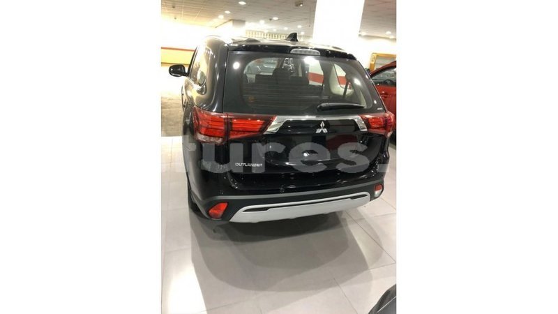 Big with watermark mitsubishi outlander estuary import dubai 6454