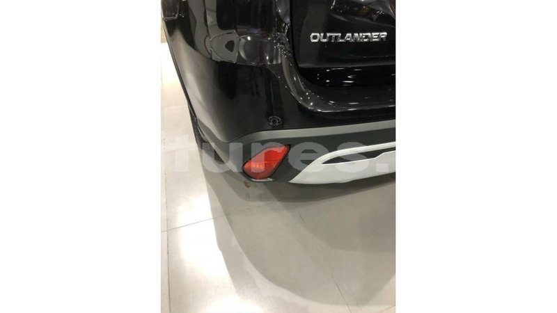 Big with watermark mitsubishi outlander estuary import dubai 6454