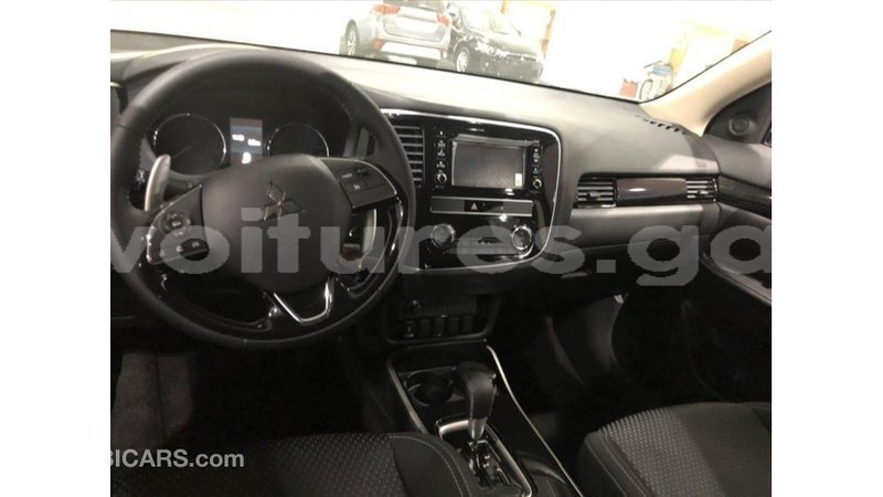 Big with watermark mitsubishi outlander estuary import dubai 6454