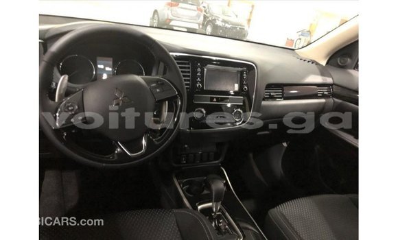 Acheter Import Voiture Mitsubishi Outlander Noir à Import - Dubai, Estuaire Acheter Import Voiture Mitsubishi Outlander Noir à Import - Dubai, Estuaire