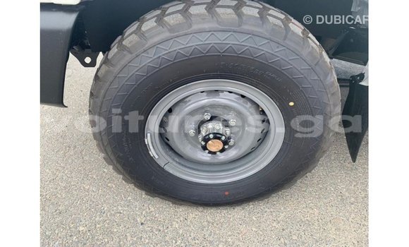 Buy Import Toyota Land Cruiser White Car in Import - Dubai in Estuary Buy Import Toyota Land Cruiser White Car in Import - Dubai in Estuary