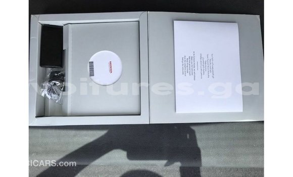 Acheter Import Moto Honda C Autre à Import - Dubai, Estuaire Acheter Import Moto Honda C Autre à Import - Dubai, Estuaire