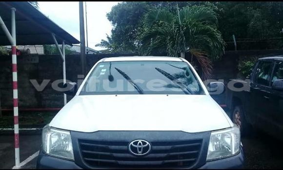 Acheter Occasion Voiture Toyota Hilux Blanc à Port–Gentil, Ogooué-Maritime Acheter Occasion Voiture Toyota Hilux Blanc à Port–Gentil, Ogooué-Maritime