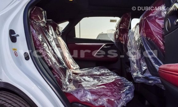 Acheter Import Voiture Lexus RX 300 Blanc à Import - Dubai, Estuaire Acheter Import Voiture Lexus RX 300 Blanc à Import - Dubai, Estuaire