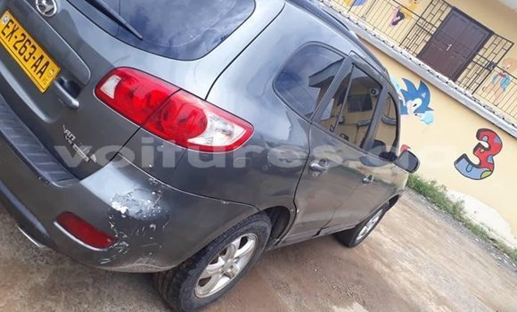 Acheter Occasion Voiture Hyundai Santa Fe Gris à Port–Gentil, Ogooué-Maritime Acheter Occasion Voiture Hyundai Santa Fe Gris à Port–Gentil, Ogooué-Maritime