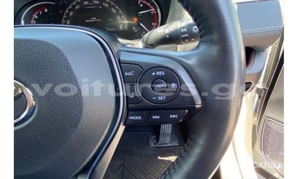 Acheter Import Utilitaire Toyota HiAce Blanc à Import - Dubai, Estuaire Acheter Import Utilitaire Toyota HiAce Blanc à Import - Dubai, Estuaire