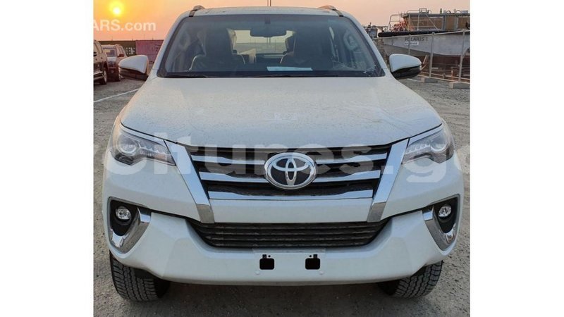 Big with watermark toyota fortuner estuary import dubai 6474