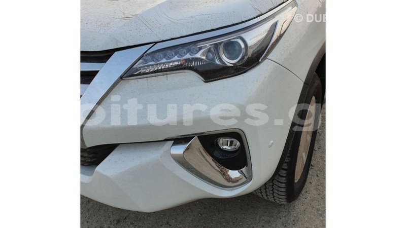 Big with watermark toyota fortuner estuary import dubai 6474