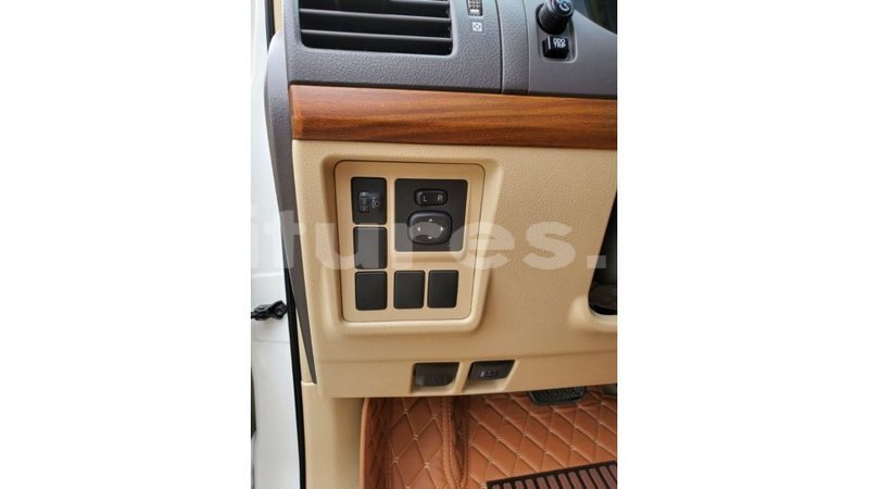 Big with watermark toyota prado estuary import dubai 6477