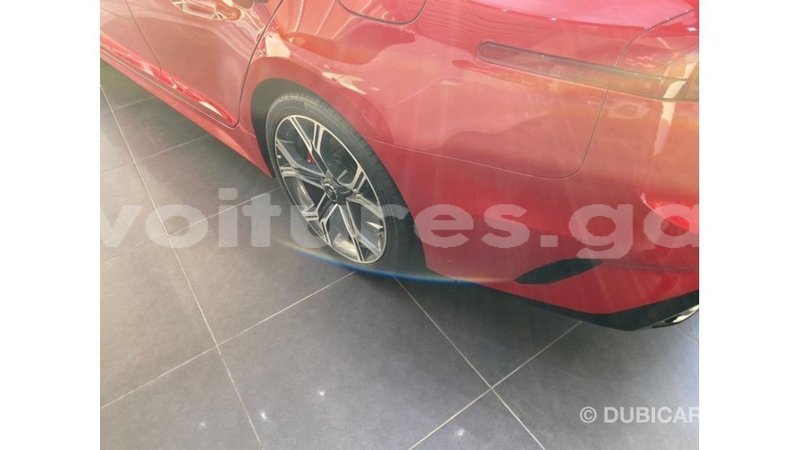 Big with watermark kia stinger estuary import dubai 6481