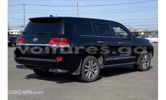 Acheter Import Voiture Toyota Land Cruiser Noir à Import - Dubai, Estuaire Acheter Import Voiture Toyota Land Cruiser Noir à Import - Dubai, Estuaire