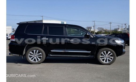 Acheter Import Voiture Toyota Land Cruiser Noir à Import - Dubai, Estuaire Acheter Import Voiture Toyota Land Cruiser Noir à Import - Dubai, Estuaire