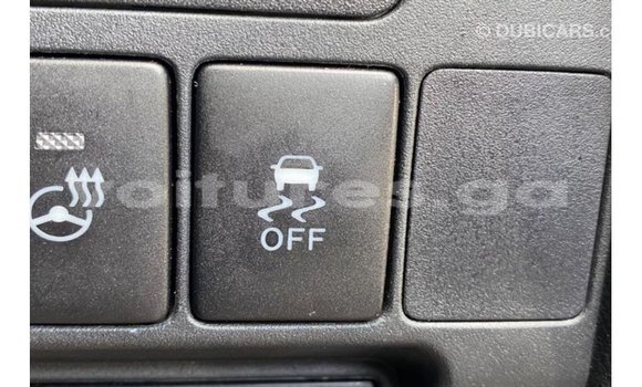 Acheter Import Voiture Toyota Land Cruiser Noir à Import - Dubai, Estuaire Acheter Import Voiture Toyota Land Cruiser Noir à Import - Dubai, Estuaire