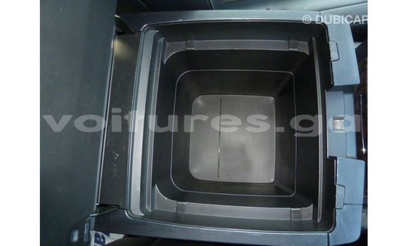 Sayi Imported Toyota Land Cruiser White Mota in Import - Dubai a estuary Sayi Imported Toyota Land Cruiser White Mota in Import - Dubai a estuary