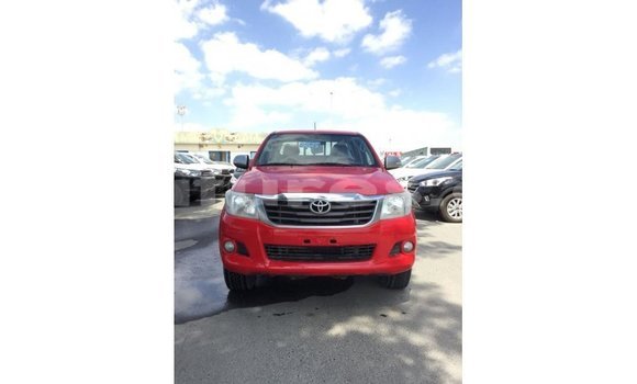 Acheter Import Voiture Toyota Hilux Rouge à Import - Dubai, Estuaire Acheter Import Voiture Toyota Hilux Rouge à Import - Dubai, Estuaire