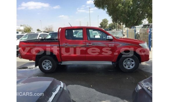 Acheter Import Voiture Toyota Hilux Rouge à Import - Dubai, Estuaire Acheter Import Voiture Toyota Hilux Rouge à Import - Dubai, Estuaire
