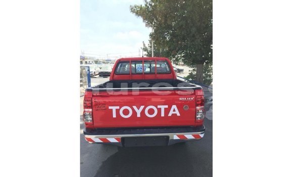 Acheter Import Voiture Toyota Hilux Rouge à Import - Dubai, Estuaire Acheter Import Voiture Toyota Hilux Rouge à Import - Dubai, Estuaire