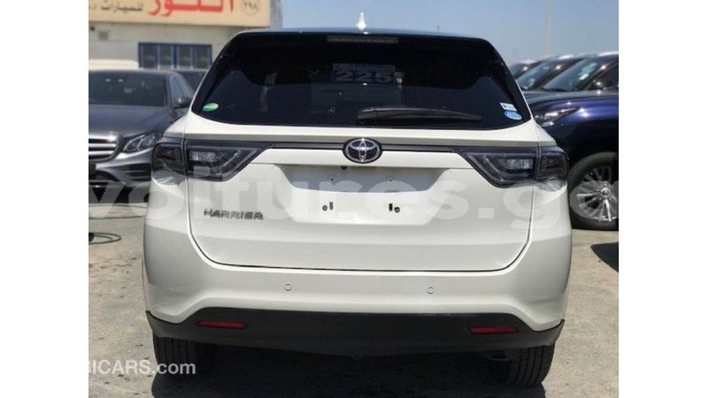 Big with watermark toyota harrier estuary import dubai 6502