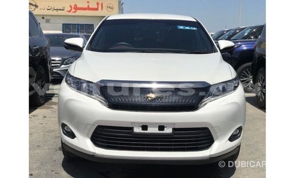 Acheter Import Voiture Toyota Harrier Blanc à Import - Dubai, Estuaire Acheter Import Voiture Toyota Harrier Blanc à Import - Dubai, Estuaire