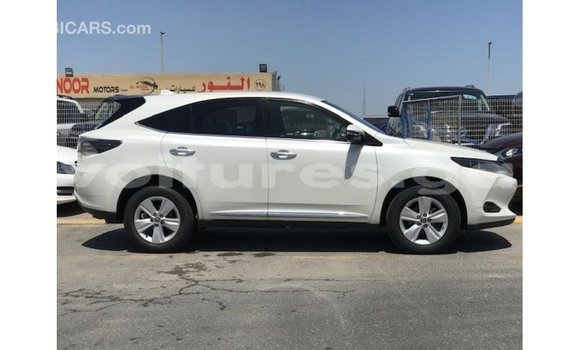 Acheter Import Voiture Toyota Harrier Blanc à Import - Dubai, Estuaire Acheter Import Voiture Toyota Harrier Blanc à Import - Dubai, Estuaire