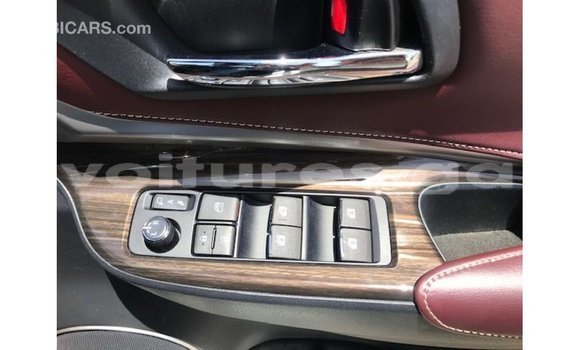 Acheter Import Voiture Toyota Harrier Blanc à Import - Dubai, Estuaire Acheter Import Voiture Toyota Harrier Blanc à Import - Dubai, Estuaire