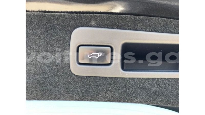 Big with watermark toyota harrier estuary import dubai 6503