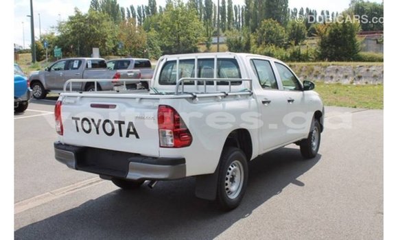 Buy Import Toyota Hilux White Car in Import - Dubai in Estuary Buy Import Toyota Hilux White Car in Import - Dubai in Estuary
