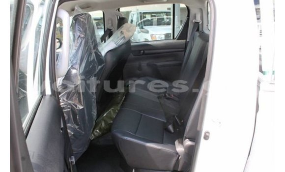 Buy Import Toyota Hilux White Car in Import - Dubai in Estuary Buy Import Toyota Hilux White Car in Import - Dubai in Estuary