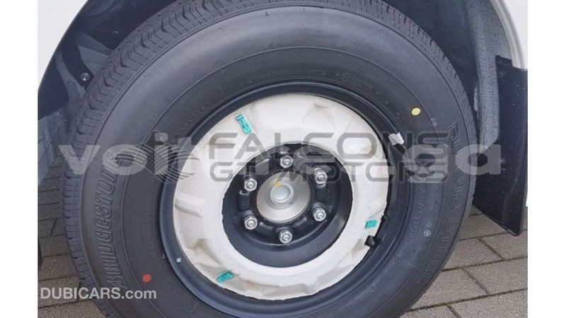 Big with watermark toyota hiace estuary import dubai 6515