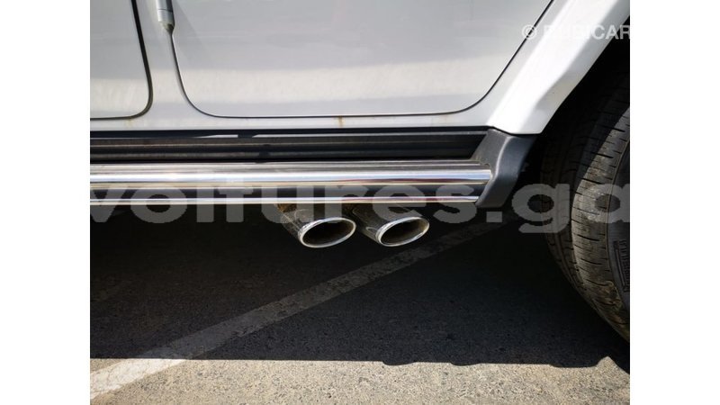 Big with watermark mercedes benz 190 estuary import dubai 6523