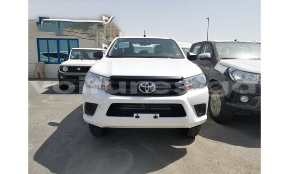 Acheter Import Voiture Toyota Hilux Blanc à Import - Dubai, Estuaire Acheter Import Voiture Toyota Hilux Blanc à Import - Dubai, Estuaire