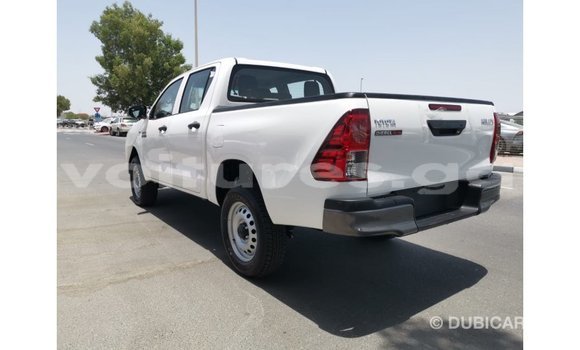 Acheter Import Voiture Toyota Hilux Blanc à Import - Dubai, Estuaire Acheter Import Voiture Toyota Hilux Blanc à Import - Dubai, Estuaire