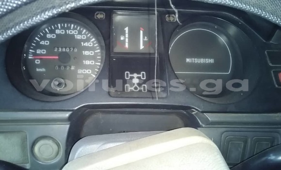 Acheter Occasion Voiture Mitsubishi Pajero Vert à Libreville, Estuaire Acheter Occasion Voiture Mitsubishi Pajero Vert à Libreville, Estuaire