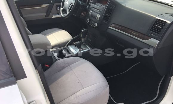 Acheter Occasion Voiture Mitsubishi Pajero Blanc à Libreville, Estuaire Acheter Occasion Voiture Mitsubishi Pajero Blanc à Libreville, Estuaire